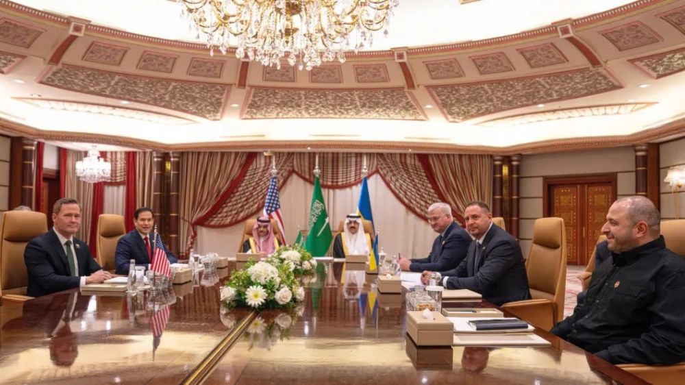 В Саудовской Аравии прошли переговоры США и Украины о прекращении огня, но атаки продолжаются