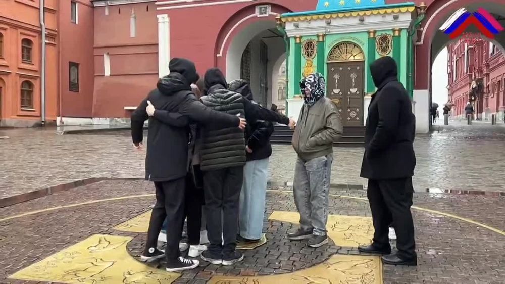 В завершении второго дня обучения участники МДХО «Время Первых» посетили сердце Москвы и один из самых известных историко-культурных символов России