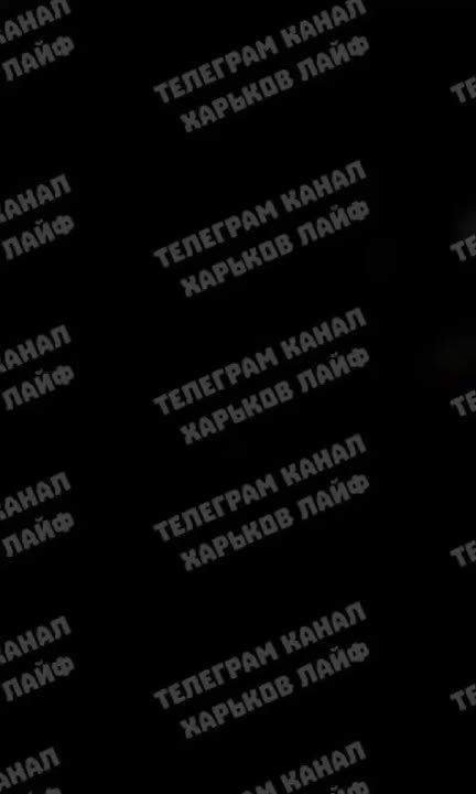 Харьков. Момент удара двух "Гераней" по объекту противника