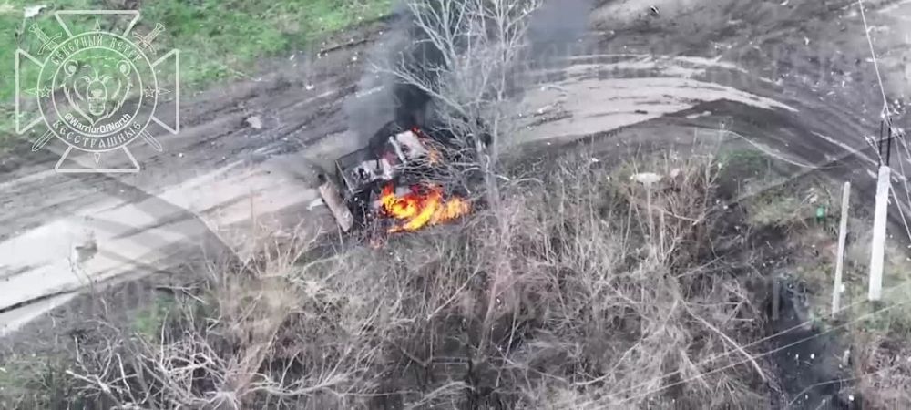 В районе н.п. Липцы (Харьковская область) подразделения ГВ "Север" ликвидировали полковую землеройную машину (ПЗМ-2) противника