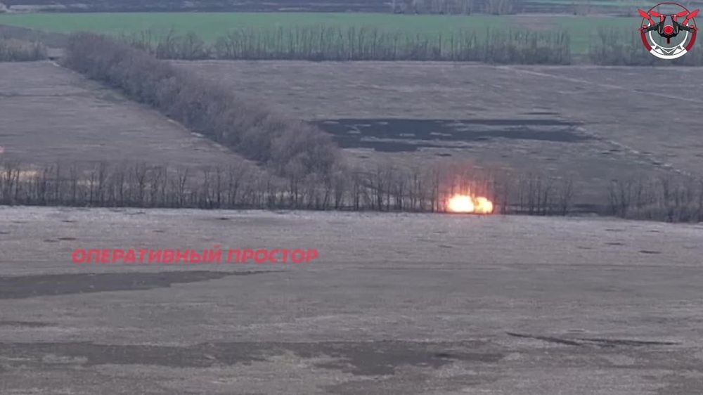 Оператор дрона-камикадзе «Молния» 1 танковой армии накрыл пункт управления БПЛА ВСУ на Купянском направлении