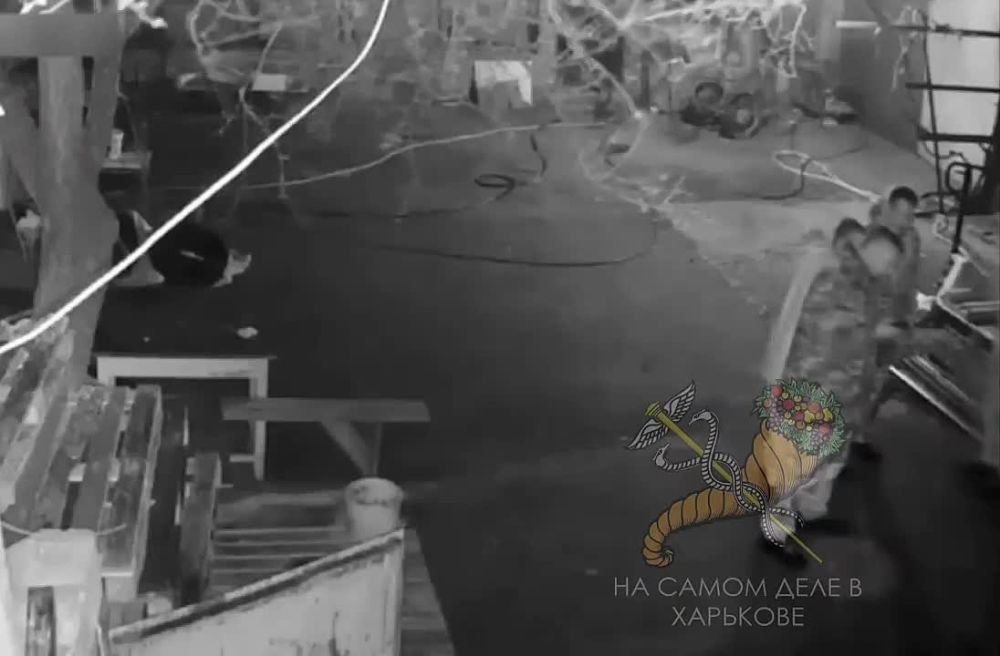 Украина продолжает откатываться к базовым настройкам с каждым днем....Дикий запад как он есть