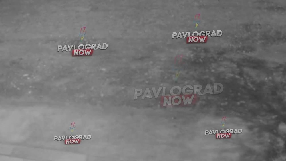 Со вчерашнего вечера до самого утра российские ОТРК, авиация и ударные беспилотники наносили серии ударов по целям на Украине