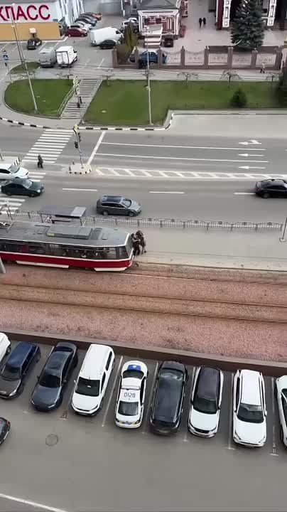 В Харькове попытались мобилизовать мужчину прямо в трамвае