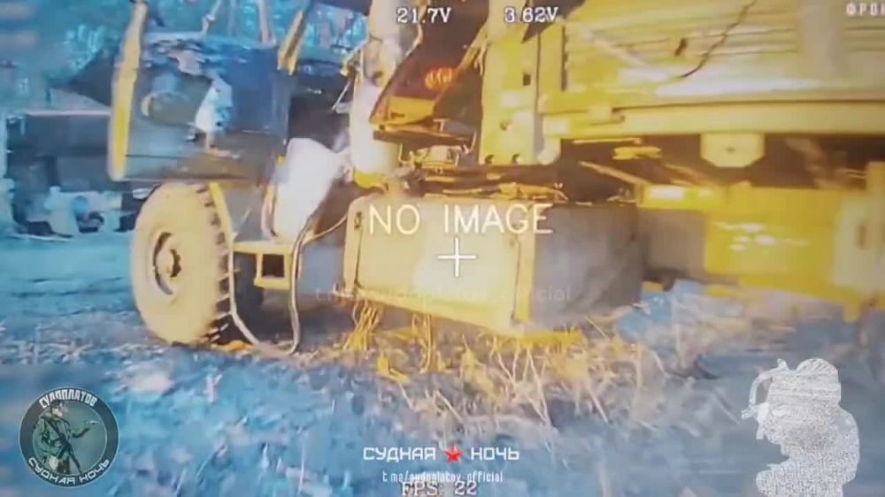 Ночной результат работы FPV-расчёта группы "Антагонист" — уничтожение пикапа, БТР "Страйкер", Урала и гаубицы ВСУ на Харьковском направлении