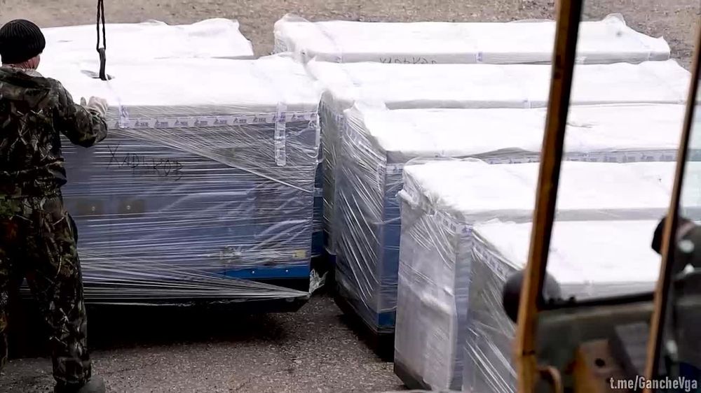 Военно-гражданской администрацией произведена закупка необходимого количества дизельных генераторов для того, чтобы обеспечить электроэнергией все домовладения на территории Харьковской области, находящейся под...