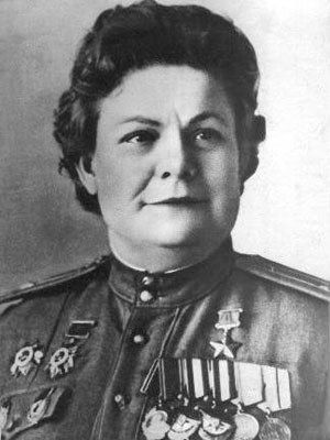 Надежда Никифоровна Федутенко (30.09.1915—30.01.1978) — командир авиационной эскадрильи 125-го гвардейского бомбардировочного авиационного полка (4-й гвардейской бомбардировочной авиационной дивизии, 1-го гвардейского...
