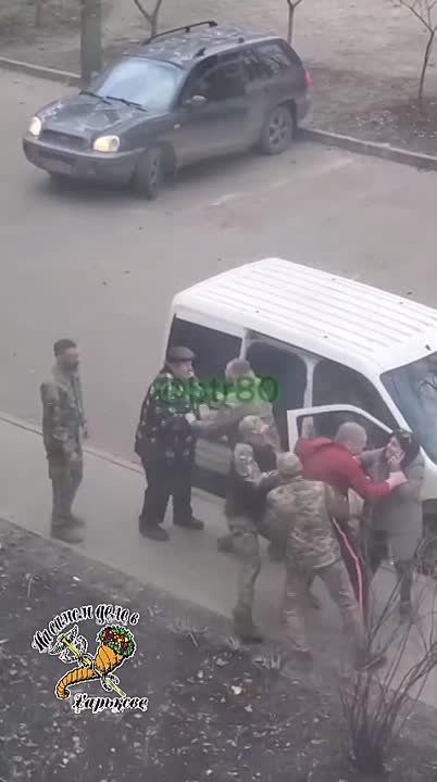 Харьков. Очередное дно пробитое харьковскими ТЦКашниками