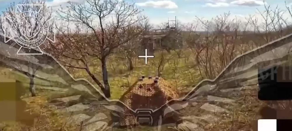 Поражение ФПВ дроном украинской станции РЭБ в районе Слобожанского Харьковской области России