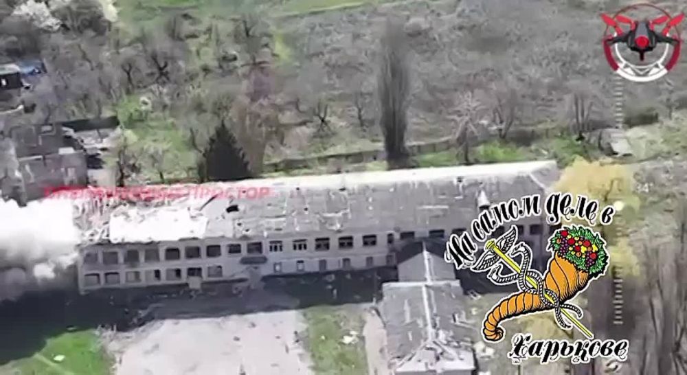 Вооруженных Сил РФ наносят удары по огневым позициям, военным объектам и бронированной технике ВСУ на Купянском направлении: