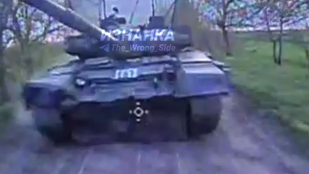 Работа операторов FPV-дронов по уничтожению всего ездящего у ВСУ на купянском направлении