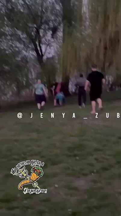 В Удах под Харьковом ВСУшники на машине въехали на детскую площадку