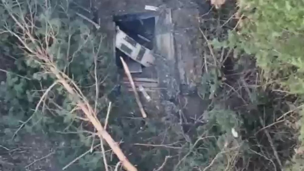 Охота на канониров. Архивные кадры уничтожения расчетом ФПВ 41 мсп 44 АК минометного расчета украинских националистов в Харьковской области