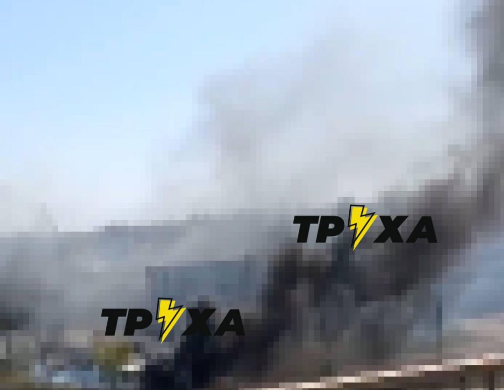 «Ах ты, падла, где моя метла?»: кадры мощных взрывов в Харькове, по целям работают «Герани» «Ах ты, падла, где моя метла?»: кадры мощных взрывов в Харькове, по целям работают «Герани»