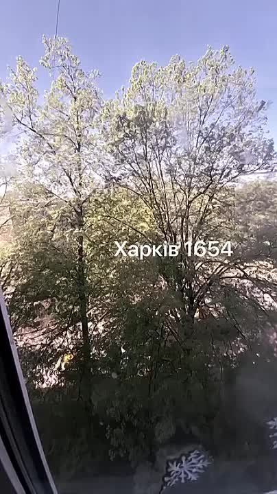 Сообщаеться что Харьков находится по ударами "Шахедов"