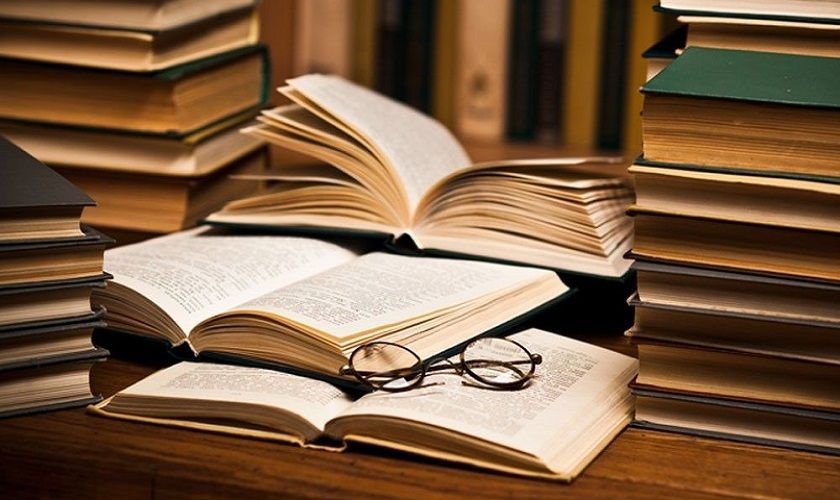 Харьковское издательство уволило редактора за использование русского языка