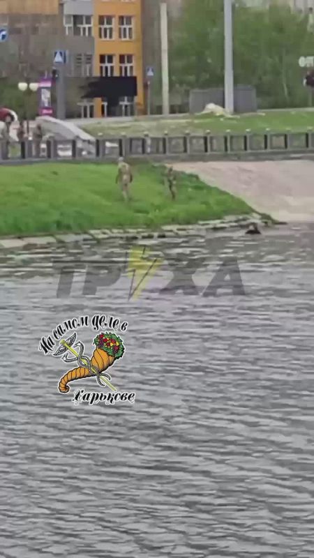В Харькове парень прыгнул в реку пытаясь спастись от преследования людоловов