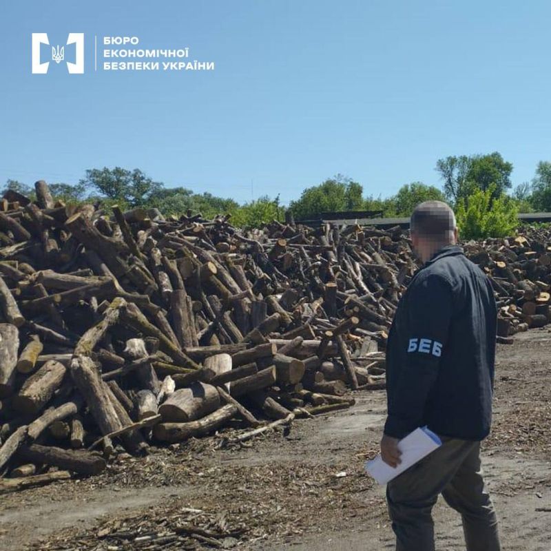 Как именно киевский режим тратит всё и вся на ВСУ, дабы не платить учителям зарплаты