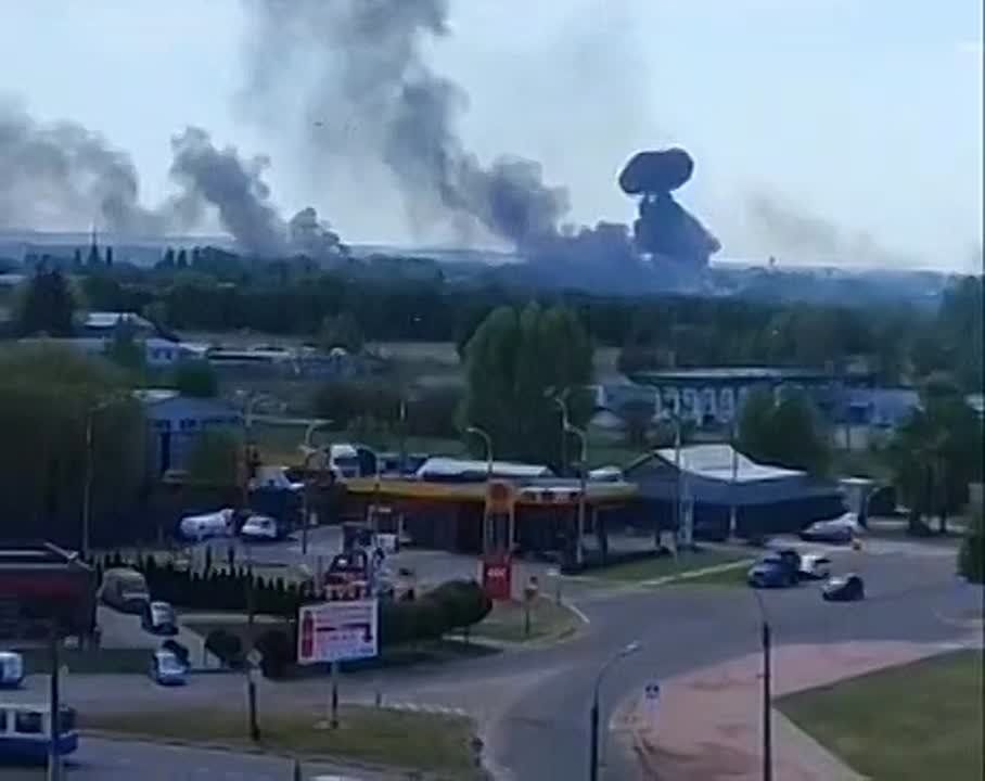 Вопреки заявлениям Украины, Минобороны РФ сообщило, что Су-27 был уничтожен ВКС России