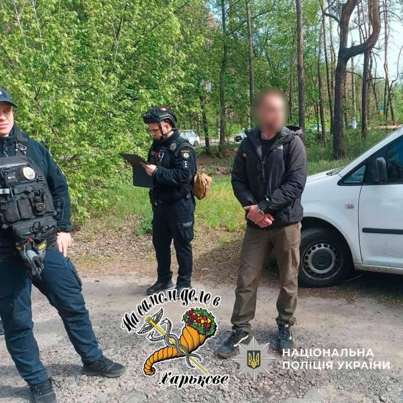 В Харькове мужчина угрожал зарезать сотрудника ТЦК