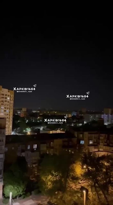 Российские беспилотники нанесли серию мощных ударов по целям в Харькове