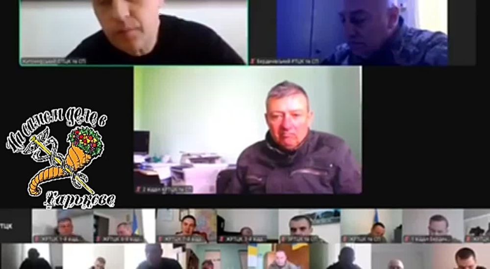 А вот так вот в Житомирском ТЦК обсуждают как будут могилизировать мужиков на мясо