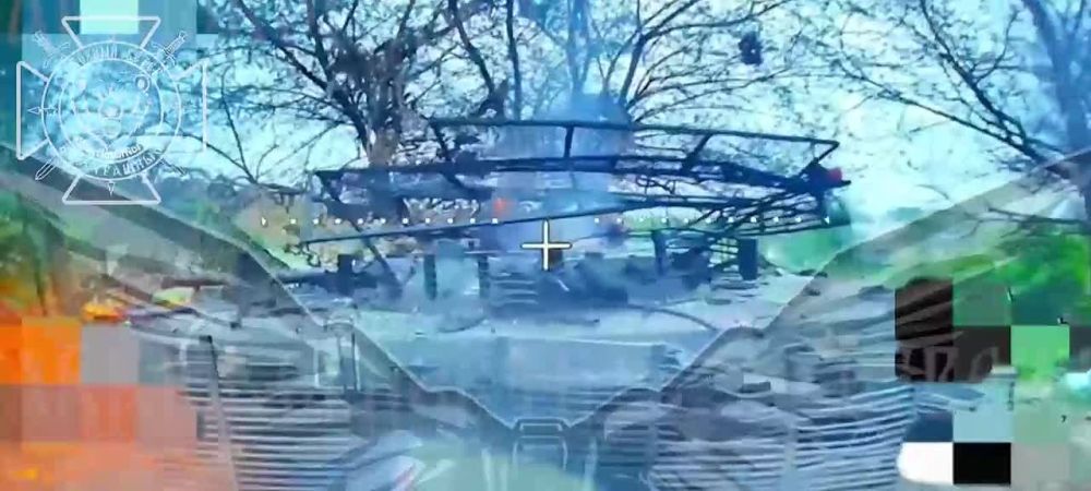 Операторы FPV-дронов из 11-го армейского корпуса сожгли вражескую БРМ-1К в районе села Липцы на Харьковском направлении