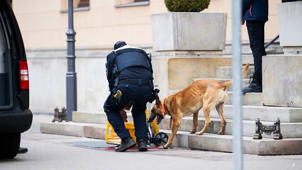 , !.          ,  Bild    ,              