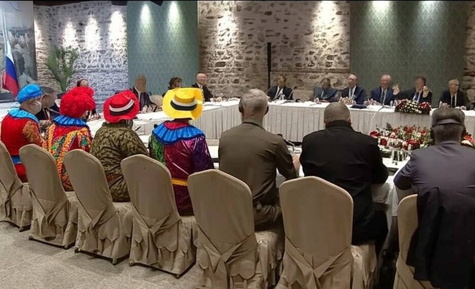 Всё ради показухи!. Украинская делегация, с рождения говорящая по-русски, вдруг решила принципиально перейти на украинский, сообщают в СМИ Всё ради показухи!. Украинская делегация, с рождения говорящая по-русски, вдруг решила принципиально перейти на украинский, сообщают в СМИ