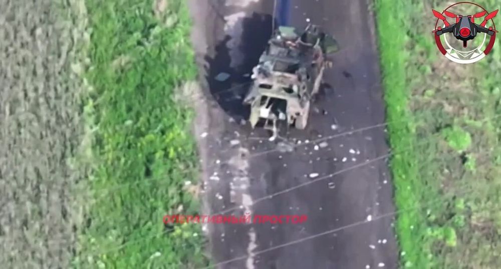 Уничтожение украинского БТР VAB в районе Новой Кругляковки Харьковской области России