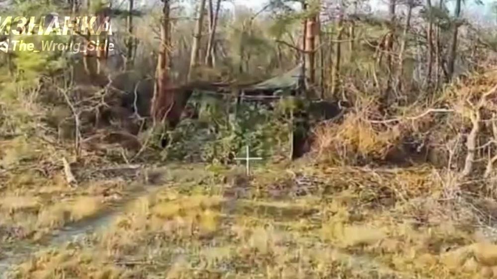 Уничтожение 152-мм САУ "Акация" ВСУ с применением FPV-дрона на Купянском направлении и ПУ БПЛА со складом боеприпасов ВСУ огнем артиллерии в районе н.п. Северск