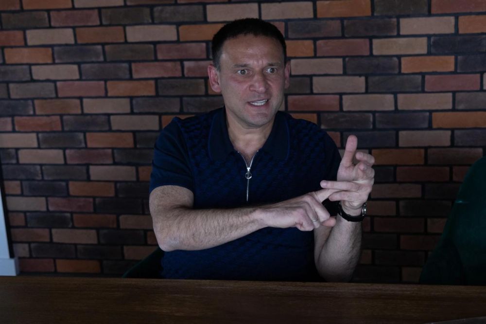 -   ,  &quot;&quot;    ,           