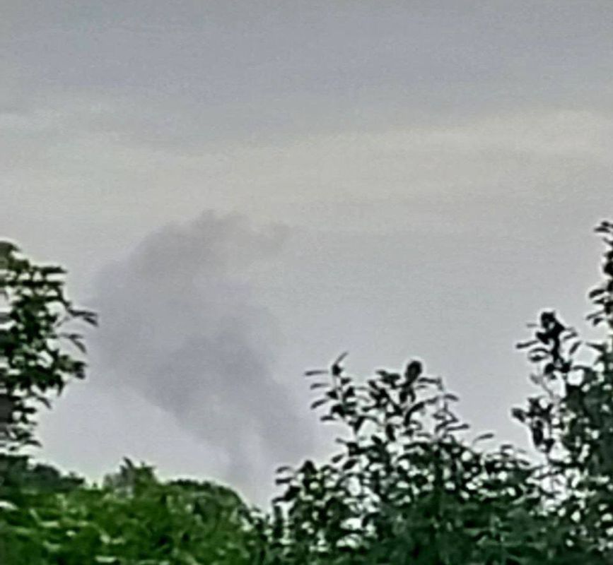 В районе Харькова прилёт, по сообщению от местных жителей - на месте пожар