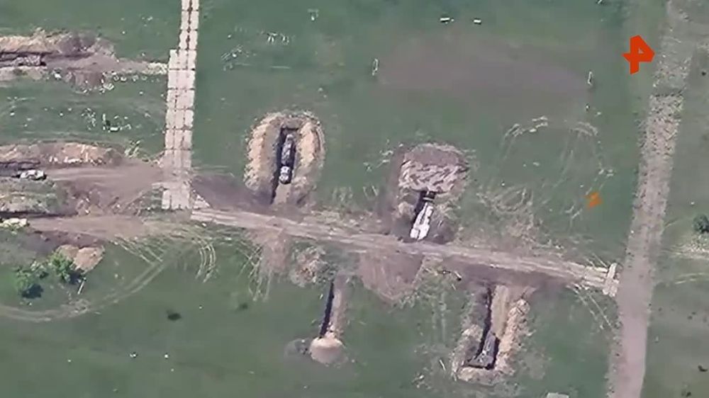 Расчет "Искандер-М" ударил по пункту запуска БПЛА-камикадзе самолетного типа дальнего действия на аэродроме в населенном пункте Чугуев в Харьковской области