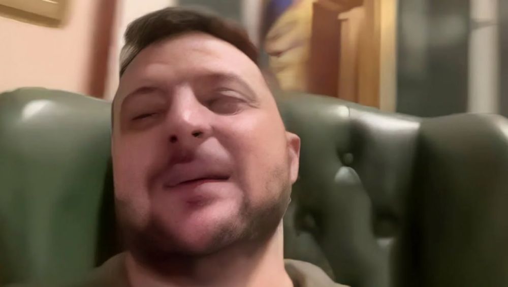 В данный момент Зеленский ведёт переговоры с лидерами западных стран, которые поддерживают Киев, а также с представителями украинских спецслужб