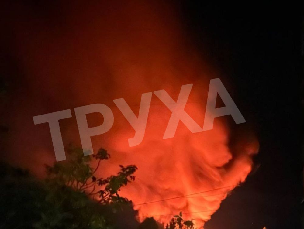 Минувшей ночью нанесён массированный удар беспилотниками-камикадзе по украинскому тылу, продолжавшийся до утра