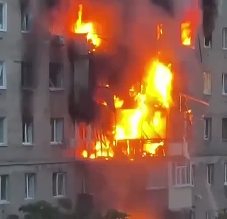 То самое попадание украинского ПВО в жилой многоквартирный дом в Харькове