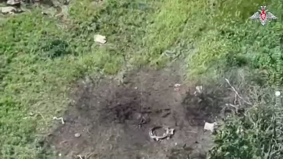 Эдуард Басурин: На видео Минобороны РФ успешная операция разведчиков группировки "Запад", которые сорвали ротацию ВСУ в Харьковской области, проявив высочайший профессионализм и хладнокровие