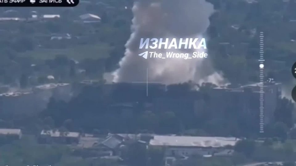 Удар ОДАБ-1500 по ПВД 114 обр ТерО ВСУ в Купянске