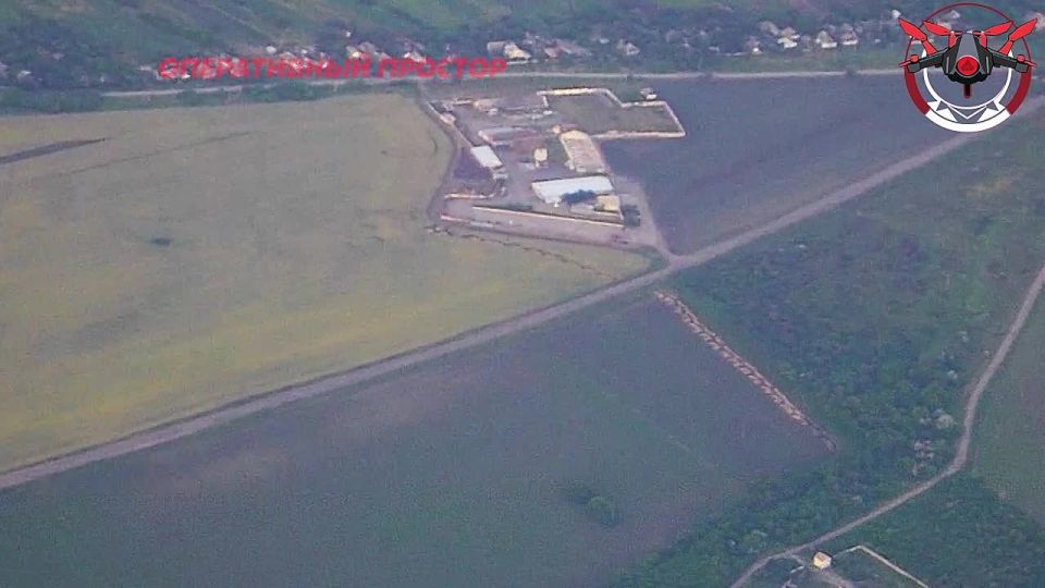 Юрий Баранчик: Выживших нет. Удар ВКС РФ с применением объемно-детонирующей авиабомбы (ОДАБ-1500) по ПВД ВСУ в районе н.п Боровая, Харьковская область