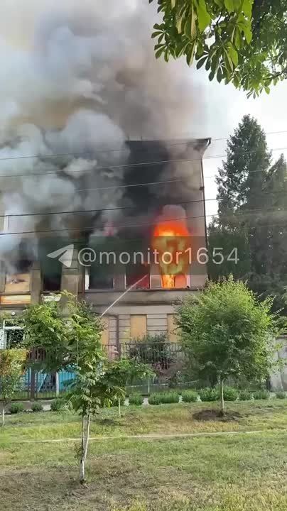 Пожар в здании ТЦК в Харькове