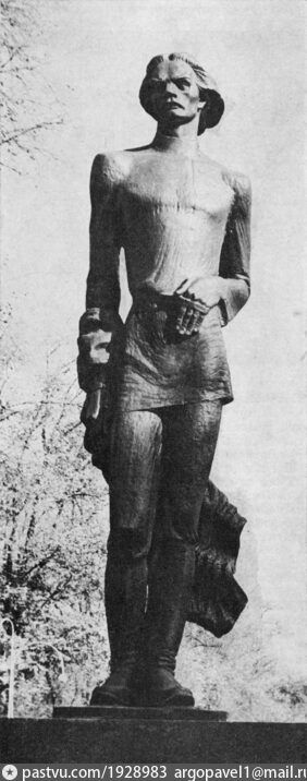 Алексей Кулемзин: 95 лет со дня создания первого медицинского института в Сталино Алексей Кулемзин: 95 лет со дня создания первого медицинского института в Сталино