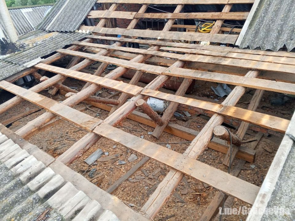 Виталий Ганчев: Вооружённые формирования Украины, применяя FPV-дрон, нанесли удар по домовладению в селе Пески Харьковской области Виталий Ганчев: Вооружённые формирования Украины, применяя FPV-дрон, нанесли удар по домовладению в селе Пески Харьковской области