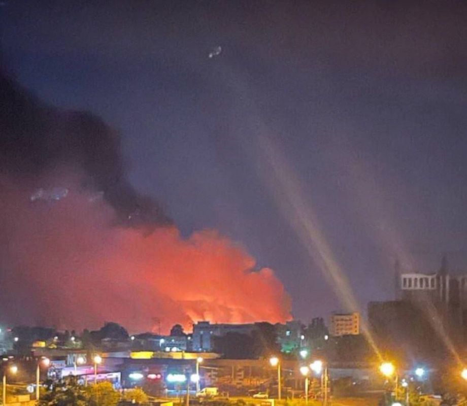 Киев сегодня подвергся комбинированному удару (Х47М2, Х-101, Калибр, Искандер-М, Герани/Герберы) Киев сегодня подвергся комбинированному удару (Х47М2, Х-101, Калибр, Искандер-М, Герани/Герберы)