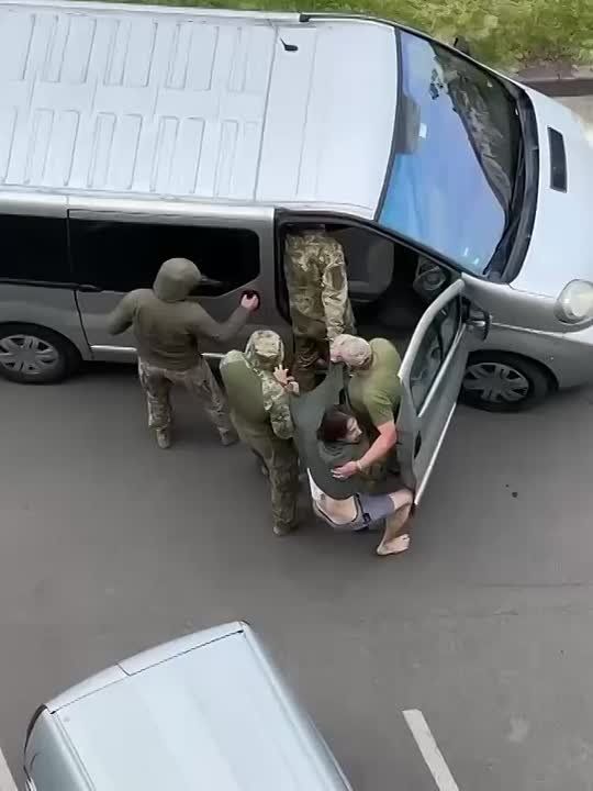    !     ,  