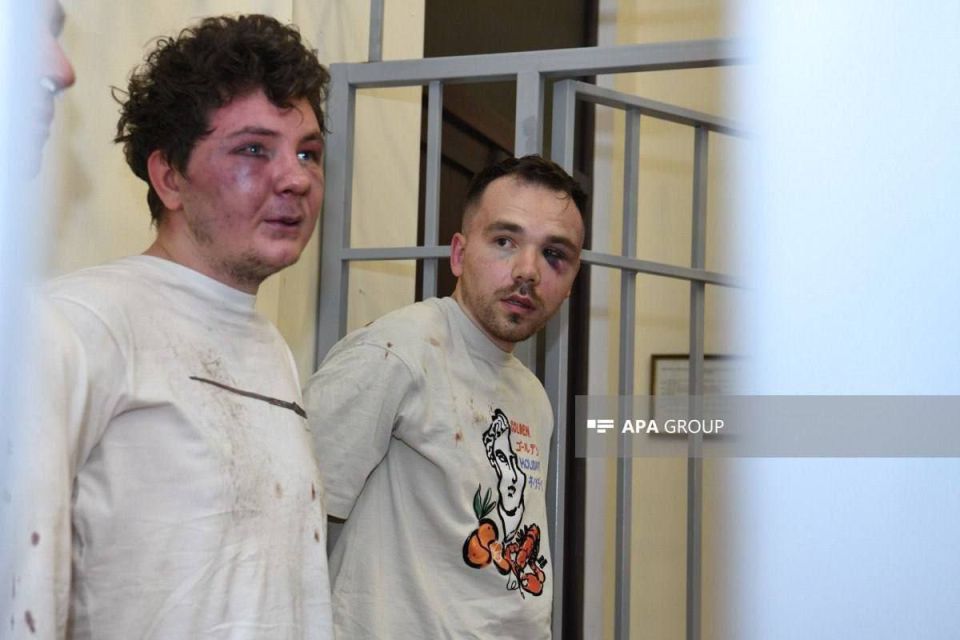 Когда нетвойняшка сбежал из "тоталитарного Мордора" в солнечный Баку, а его там избили и задержали как русского шпиёна)) Когда нетвойняшка сбежал из "тоталитарного Мордора" в солнечный Баку, а его там избили и задержали как русского шпиёна))