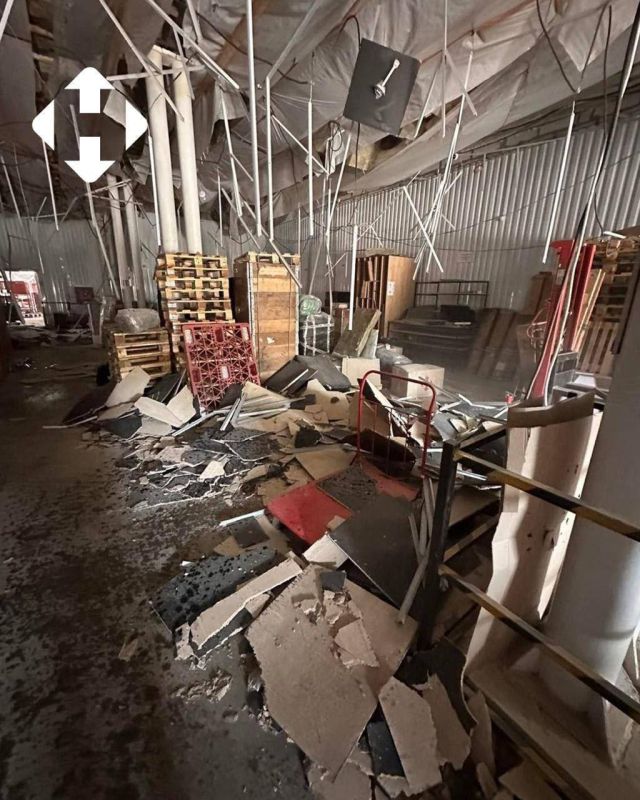 Евгений Лисицын: Минувшей ночью «герани» накрыли терминал «Новой почты» в Чугуеве Евгений Лисицын: Минувшей ночью «герани» накрыли терминал «Новой почты» в Чугуеве