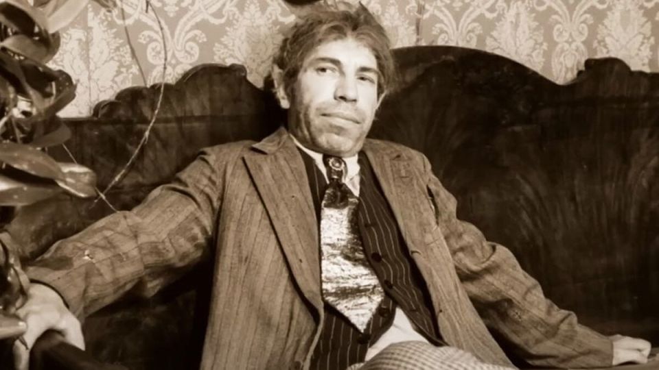 Как из Украины управлять миром, не привлекая внимания санитаров