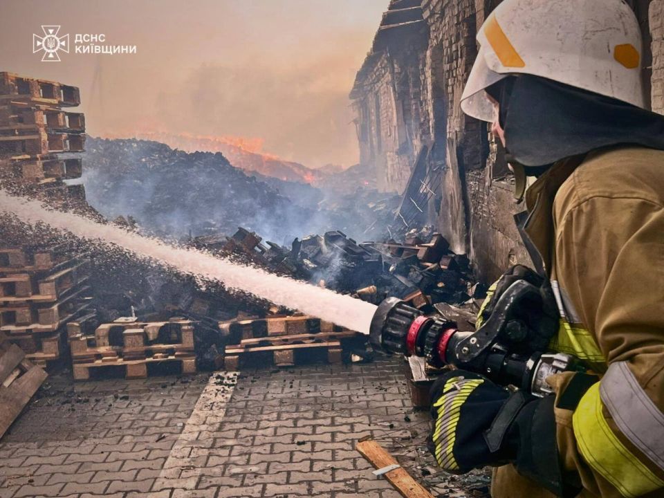 Олег Царёв: ВС РФ нанесли комбинированные удары по военным целям в 13 областях Украины Олег Царёв: ВС РФ нанесли комбинированные удары по военным целям в 13 областях Украины