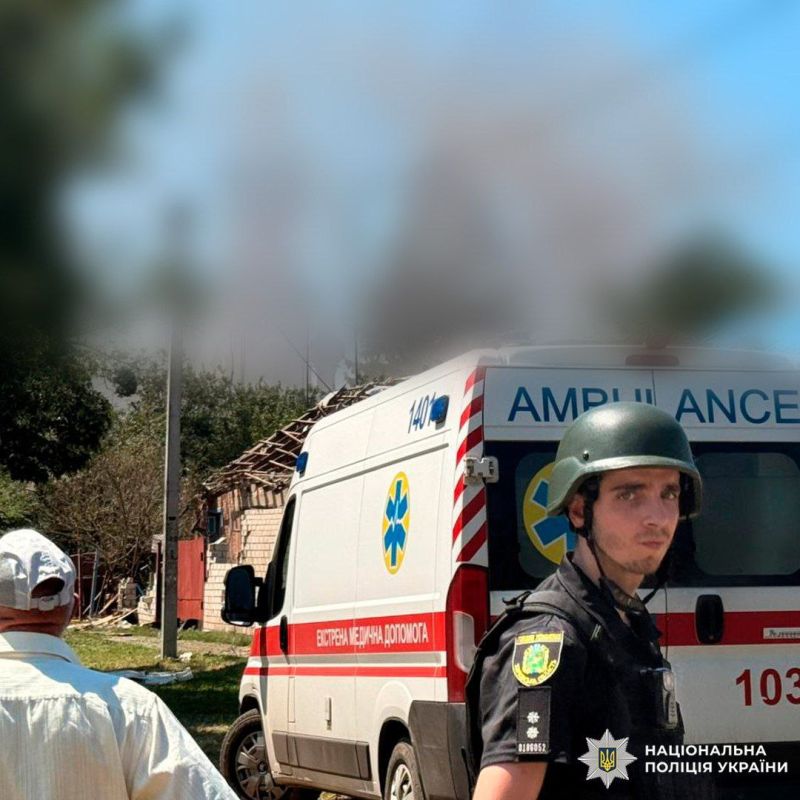 В Харьковской области в поселке Первомайск "Герани" поразили здание ТЦК В Харьковской области в поселке Первомайск "Герани" поразили здание ТЦК